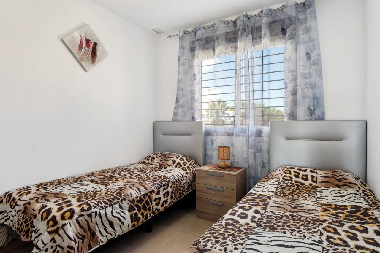 Modern 2 bedroom apartment in Terrazas de Campoamor Dehesa de Campoamor  Buitenkant foto