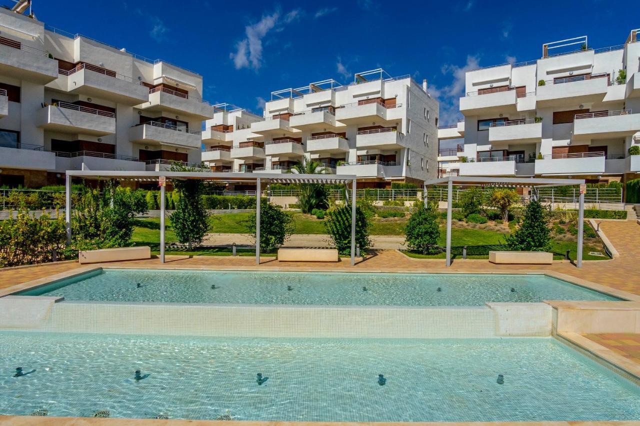 Modern 2 bedroom apartment in Terrazas de Campoamor Dehesa de Campoamor  Buitenkant foto