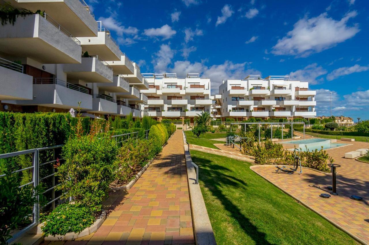 Modern 2 bedroom apartment in Terrazas de Campoamor Dehesa de Campoamor  Buitenkant foto